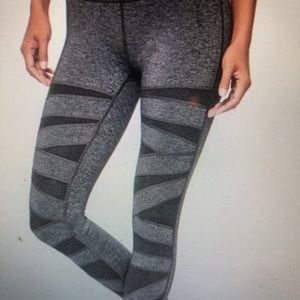 Lululemon WunderUnderPant (Hi-Rise)tech mesh 28”